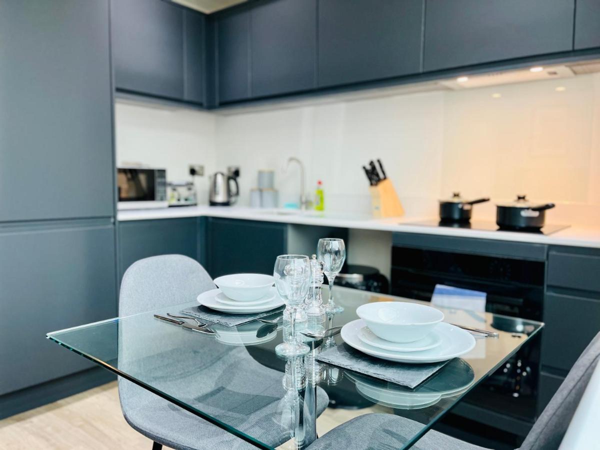 Stylish Studio Apartment Near To Old Trafford Stadium Manchester Exterior photo